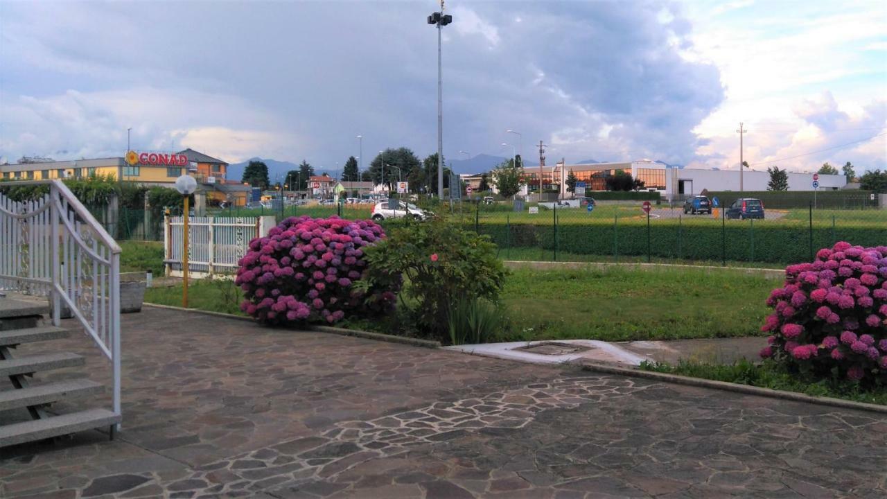 Villa Giulia Bonate Sotto المظهر الخارجي الصورة